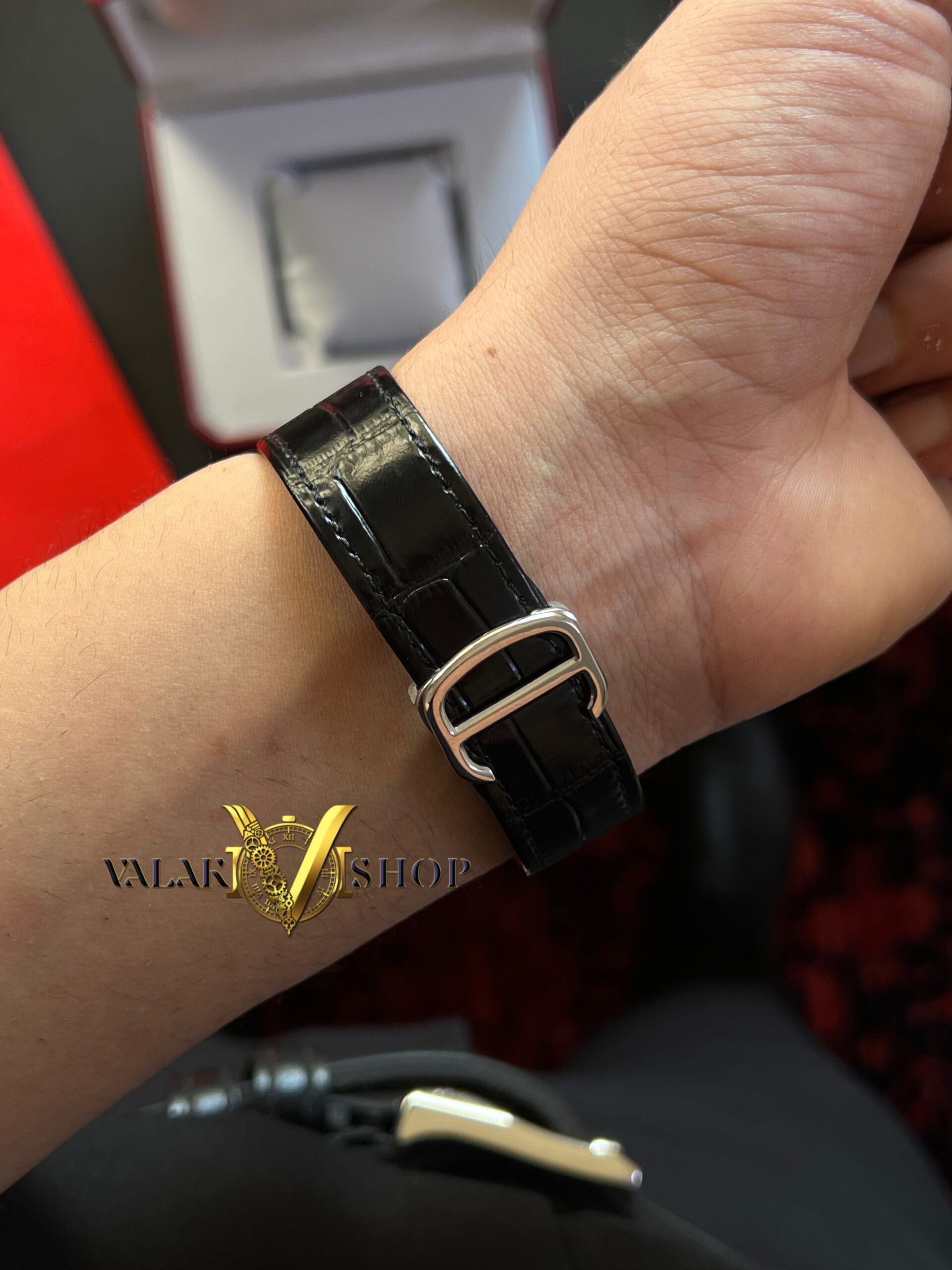 ساعت مردانه کارتیه دسانتوس مشکی cartier de santos - Image 4